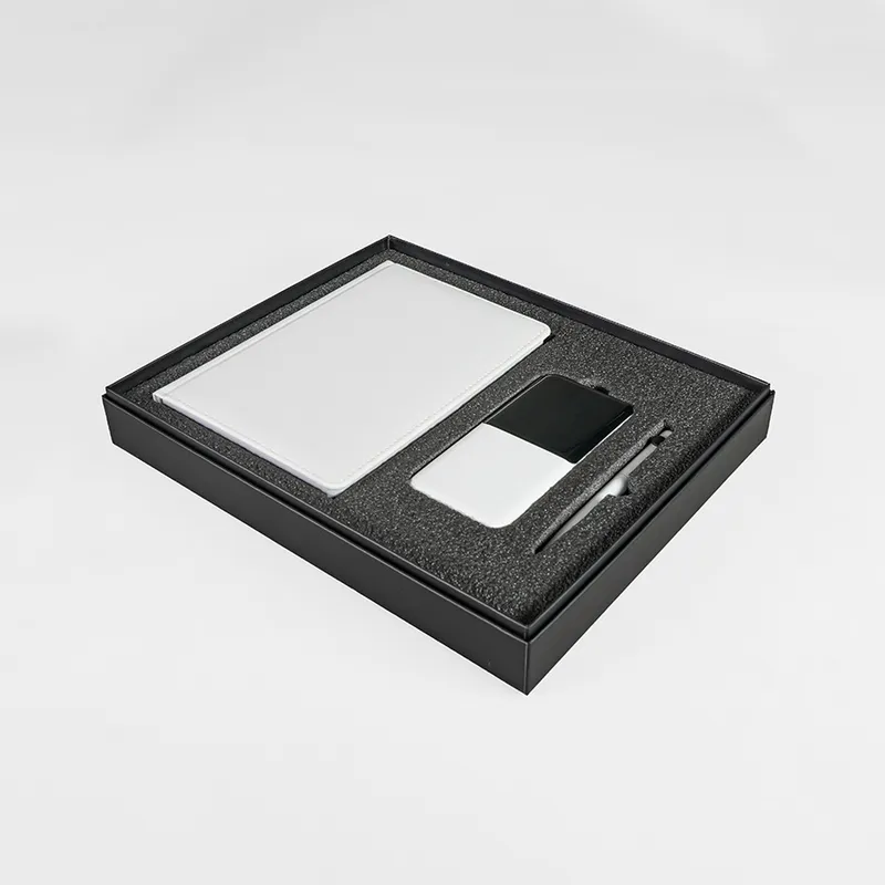 Набор подарочный POINT: ежедневник, ручка и power bank в коробке с ложементом